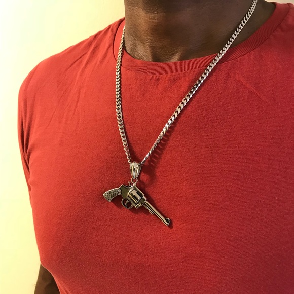 Gun Revolver Charm and 22" Cuban Style Chain - Picture 6 of 6